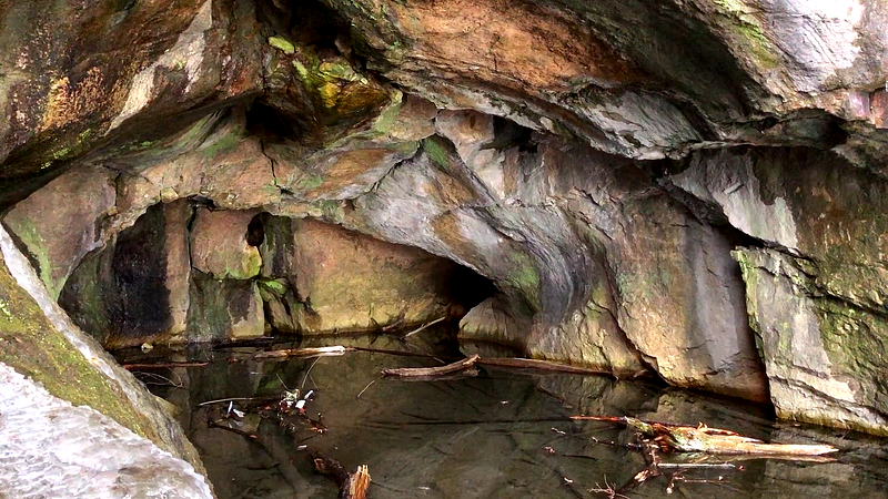 An overview of the Donahue Sea Caves in winter.